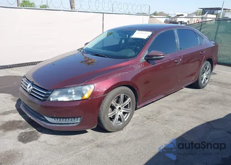 2012 Volkswagen Passat 2.5L S z USA, uszkodzony, nr VIN 1VWAP7A39CC042037